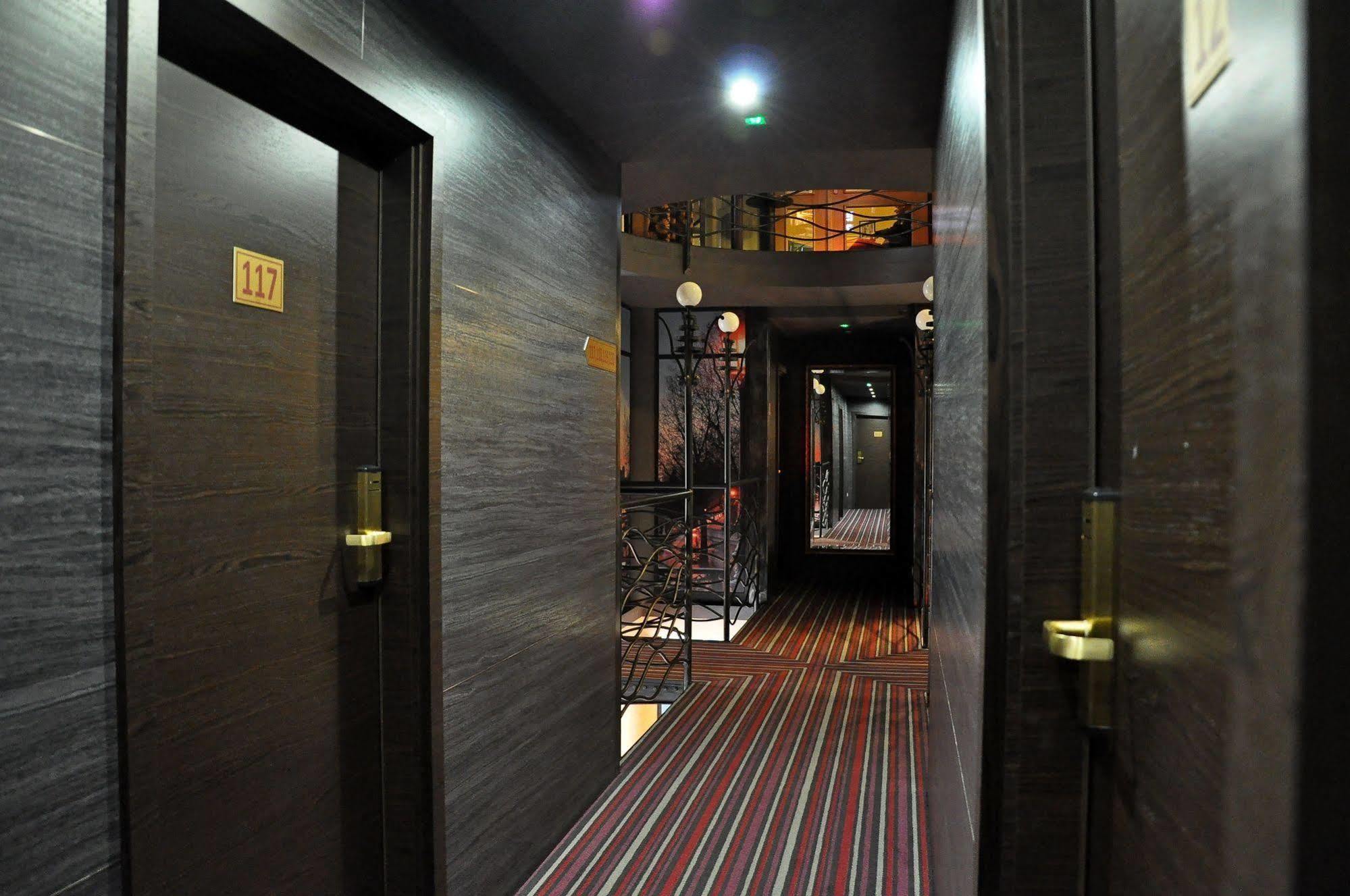 Hotel Atrium Nowy Tomyśl Eksteriør billede